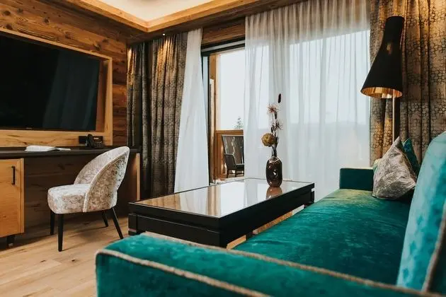 Exclusive Stüdyo Süit