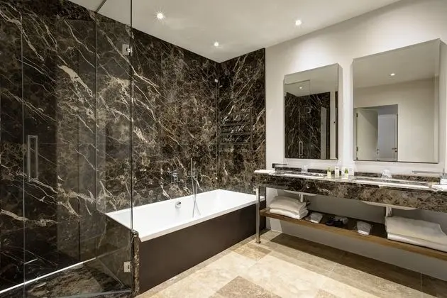 Deluxe Üç Kişilik Oda, Bahçe Manzaralı