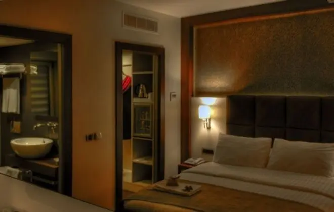 Deluxe Oda, Kısmi Deniz Manzaralı