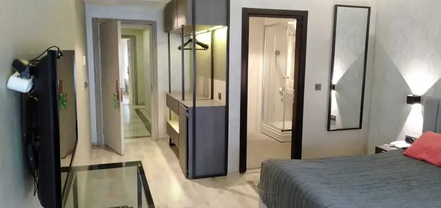 Standard Tek Büyük veya İki Ayrı Yataklı Oda