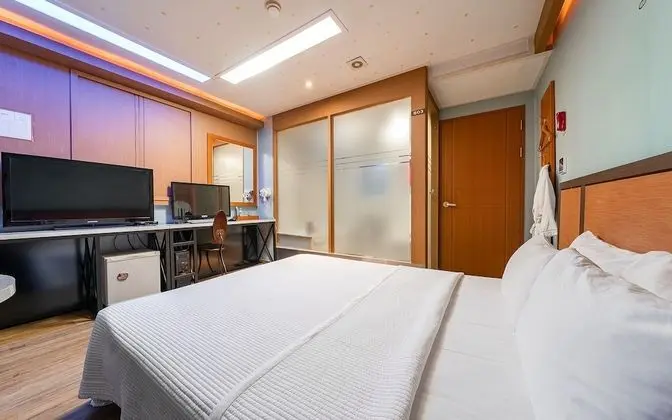 Oda (Semi-Special Room)