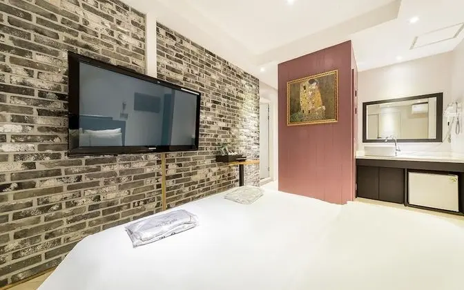 Oda (Semi-Suite room (2PC))