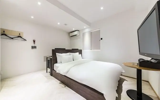 Oda (Semi-Suite room (2PC))
