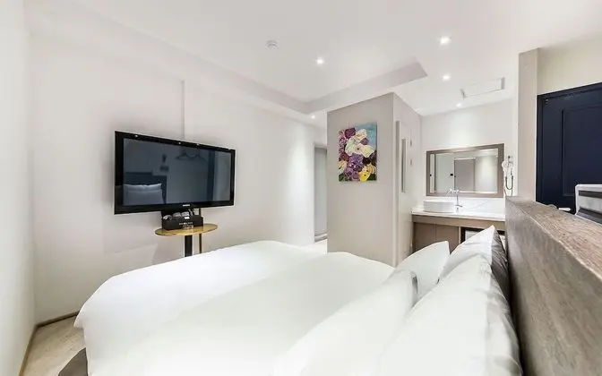 Oda (Semi-Suite room (2PC))
