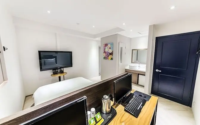 Oda (Semi-Suite room (2PC))