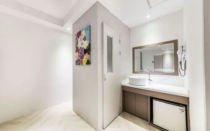 Oda (Semi-Suite room (2PC))