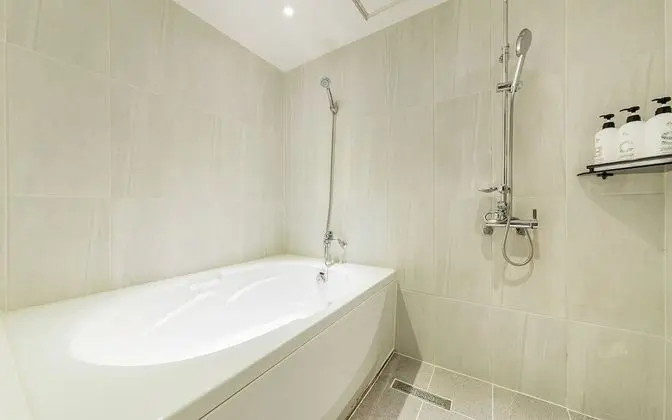 Oda (Semi-Suite room (2PC))