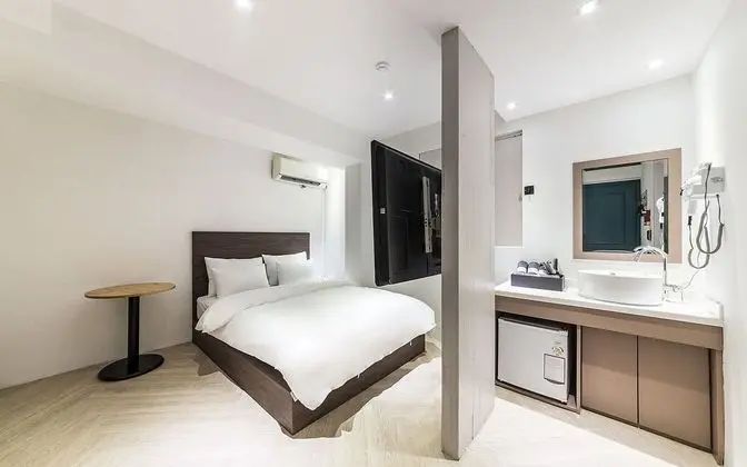 Oda (Semi-Suite room (2PC))
