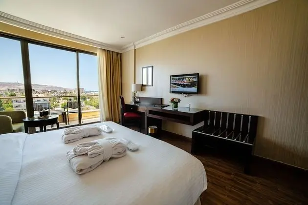 Deluxe City view Room