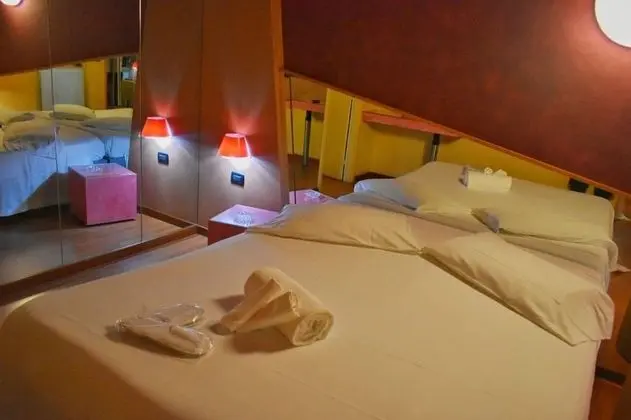 Economy Oda, 1 Büyük (Queen) Boy Yatak