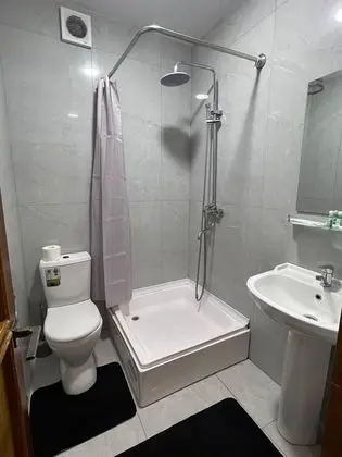 Standard Üç Kişilik Oda, 3 Tek Kişilik Yatak