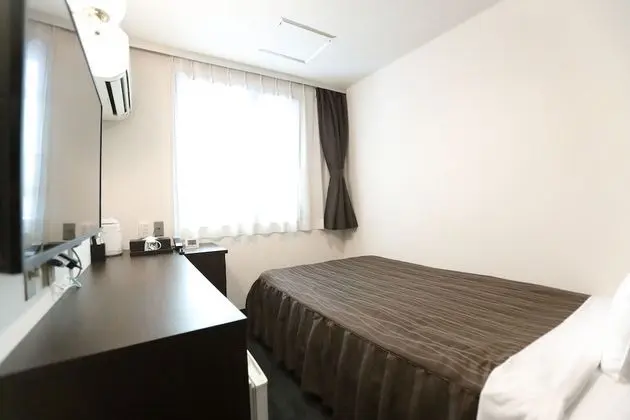 Tek Kişilik Oda, Sigara İçilmez