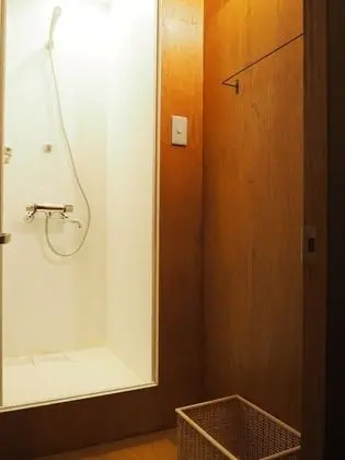 Ortak Ranzalı Oda, Karma Ranzalı Oda
