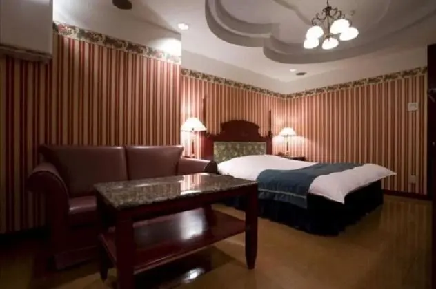 Standard Tek Büyük Yataklı Oda (After 8pm Check-in & one night only)