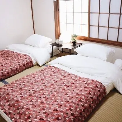 Ev (Private Vacation)