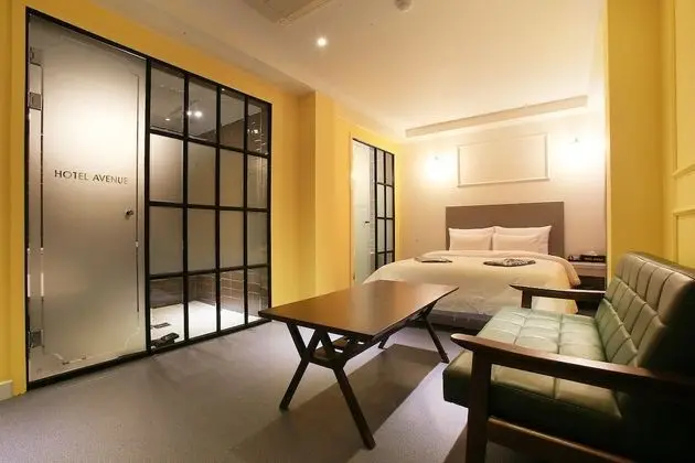 Oda (Grand Suite (70-inch TV Spa or Nespre)