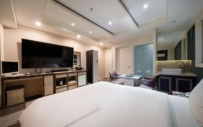 Oda (Style room(styler available))