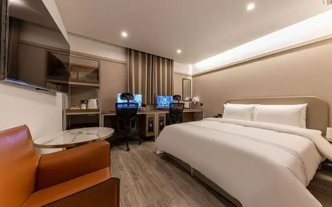Oda (Couple PC Room (1 Room per 1 Parking )