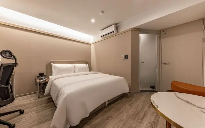 Oda (Couple PC Room (1 Room per 1 Parking )