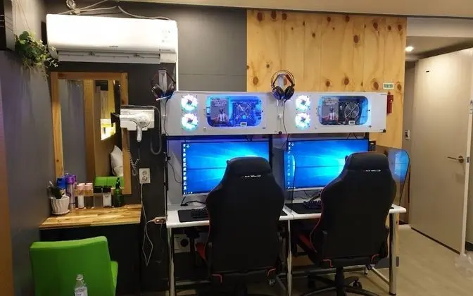 Oda (Game room (PUBG available RTX2060 gam)