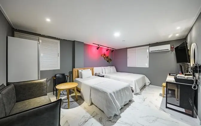 Oda (Deluxe Twin Room (OTT Available))