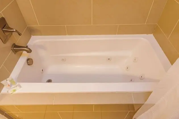 Ev, Birden Çok Yatak, Havuz Kullanımı, Havuz Manzaralı