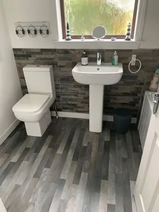 Family Kır Evi, Banyolu/Duşlu, Kısmi Deniz Manzaralı (Osborne Cottage)