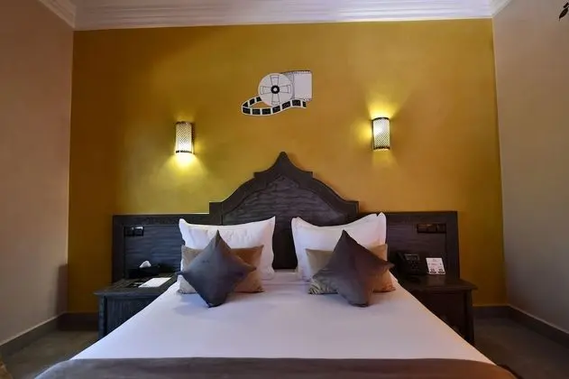 Standard Oda, Bahçe Manzaralı