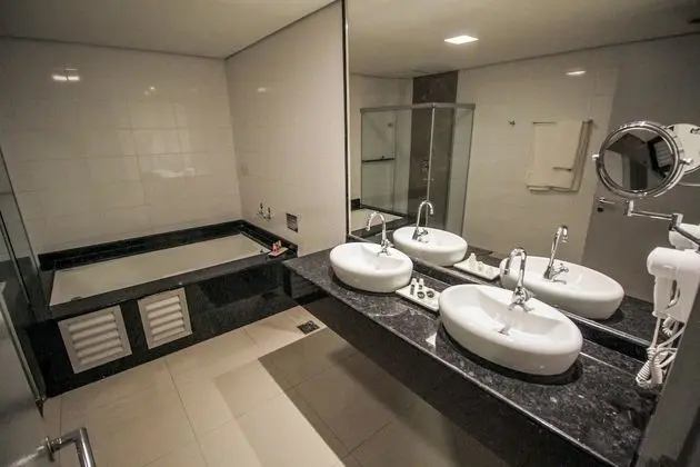 Luxury Oda