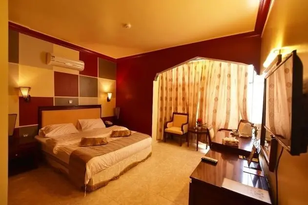 Deluxe İki Ayrı Yataklı Oda, Sigara İçilebilir, Şehir Manzaralı
