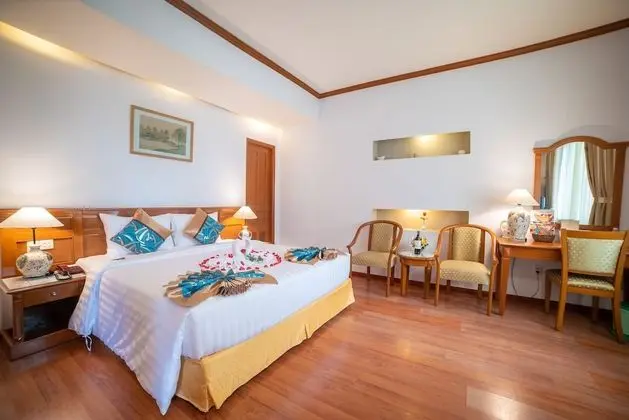 Deluxe Tek Büyük Yataklı Oda