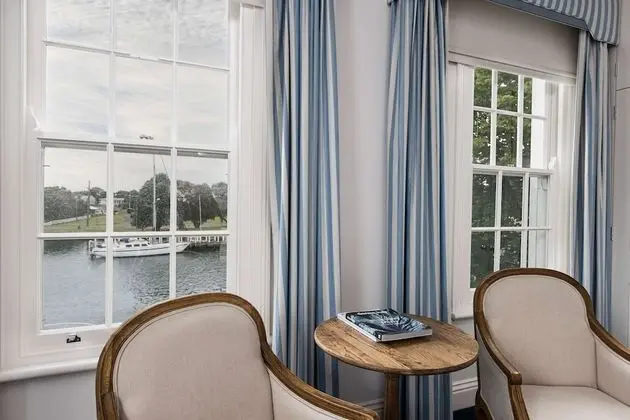 Standard Oda, Sigara İçilmez (Courtyard Room - Upstairs)