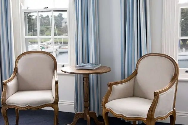 Standard Oda, Sigara İçilmez (Courtyard Room - Upstairs)