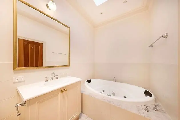 Standard Oda, Sigara İçilmez (Courtyard Spa)