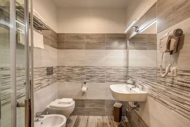 Standard Tek Büyük Yataklı Oda