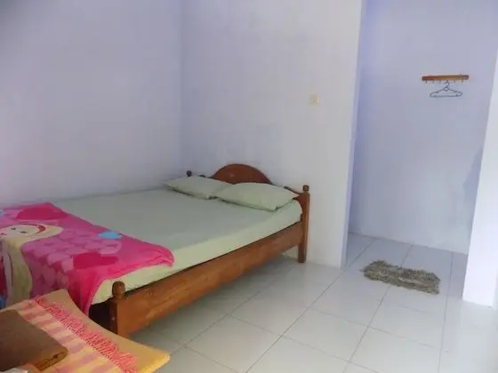 Standard Ev, 1 Büyük (Queen) Boy Yatak, Avlu