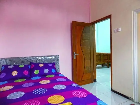 Standard Ev, 1 Büyük (Queen) Boy Yatak, Avlu