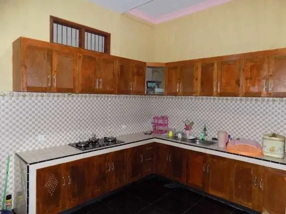 Standard Ev, 1 Büyük (Queen) Boy Yatak, Avlu