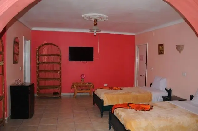 Üç Kişilik Oda