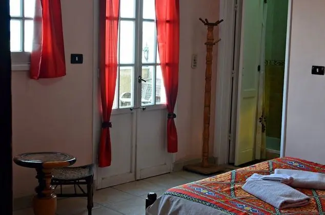 Üç Kişilik Oda