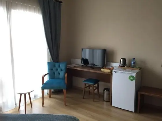 Standart Oda, Deniz veya Kara Manzaralı, Fransız Balkonlu