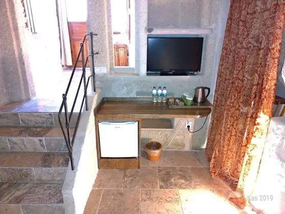 Deluxe Üç Kişilik Oda (Cave)