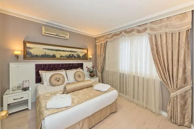 Tek Büyük veya İki Ayrı Yataklı Oda