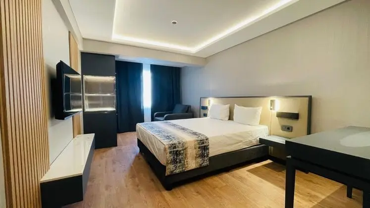 Tek Büyük veya İki Ayrı Yataklı Oda
