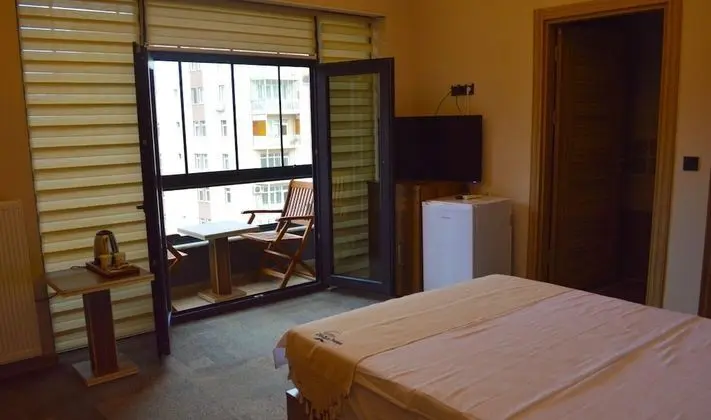 Comfort Tek Büyük Yataklı Oda