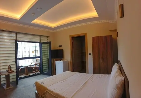 Standard Tek Büyük Yataklı Oda