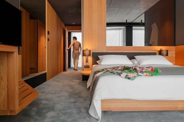 Comfort Tek Büyük Yataklı Oda