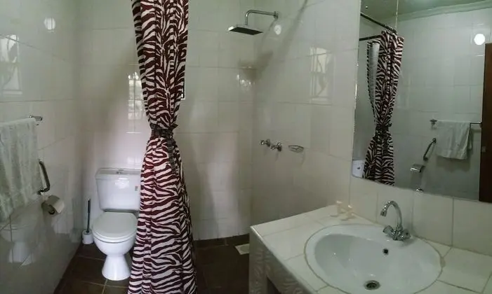 Standard Tek Büyük veya İki Ayrı Yataklı Oda