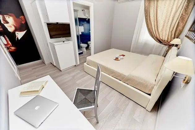 Deluxe Tek Büyük Yataklı Oda, 1 Büyük (Queen) Boy Yatak