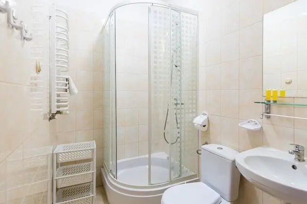 Standard Tek Büyük Yataklı Oda
